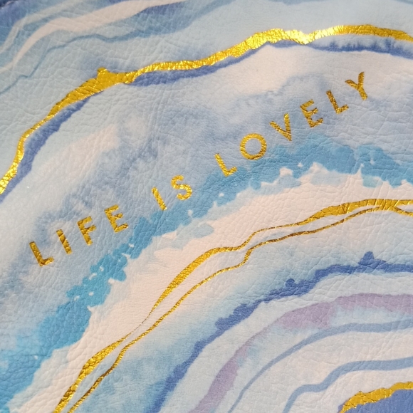 Paper& source cosmetic case - Picture 7 of 7